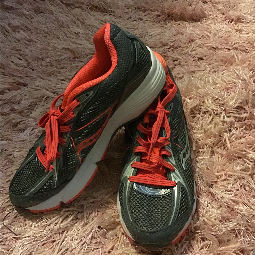 Saucony Sneakers